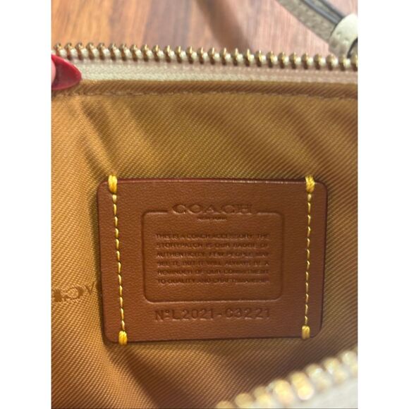 Coach Women's White Floral Kira Crossbody Bag And Matching Wallet NWOT - Picture 8 of 15